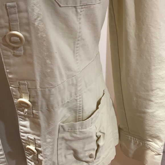 Jacket - Picture 4 of 7